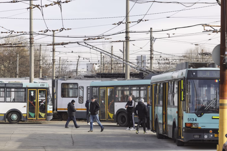 Ciucu: transportul în comun nu va fi gratuit în București