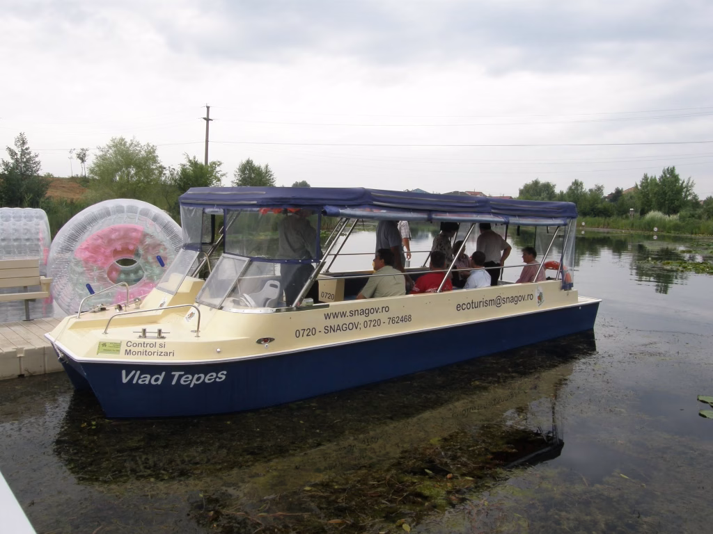 Curse cu vaporașul pe Lacul Snagov, cu ghiduri audio, disponibile în weekend - Bucuresti