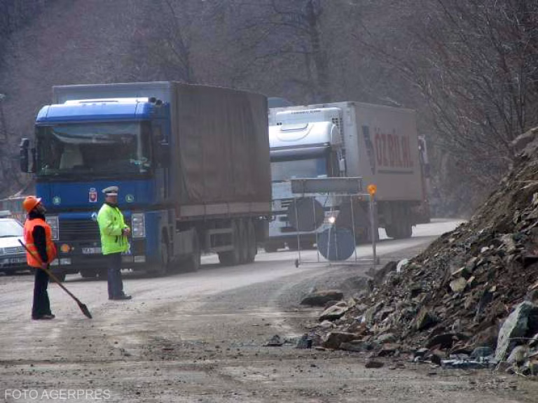 DRDP Craiova prelungește restricțiile pentru TIR-uri pe DN7 până pe 15 noiembrie
