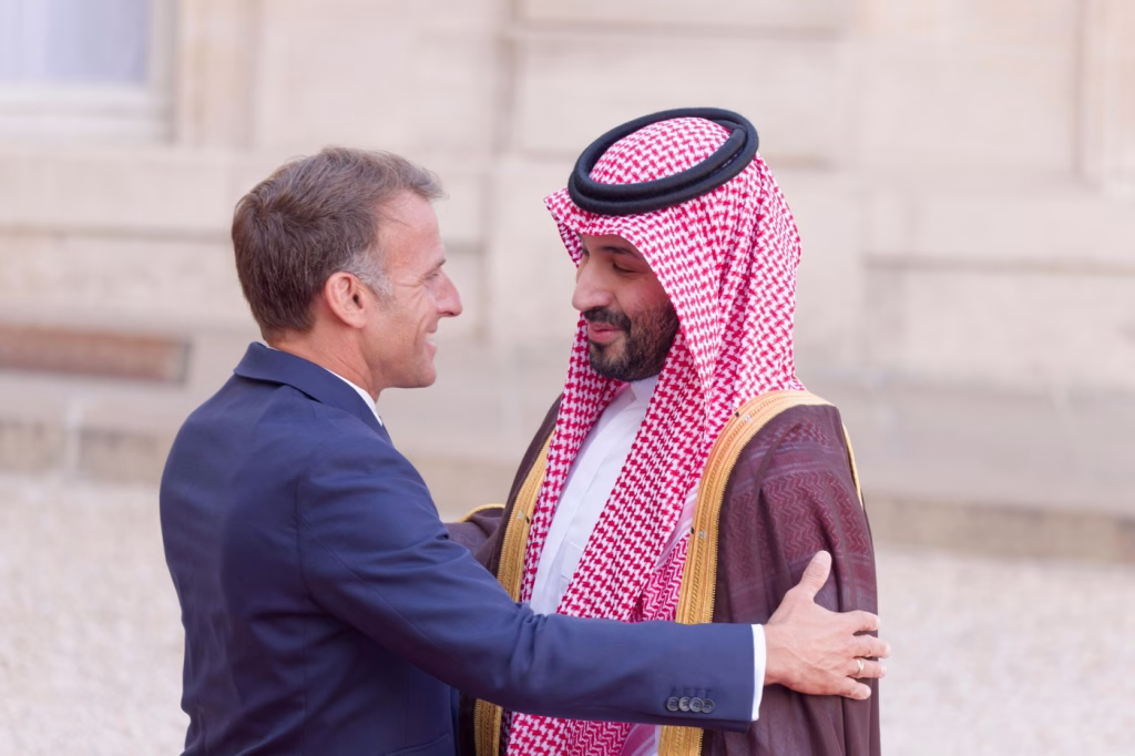 Franța și Arabia Saudită semnează acord pentru trei parcuri de distracții - Opinii
