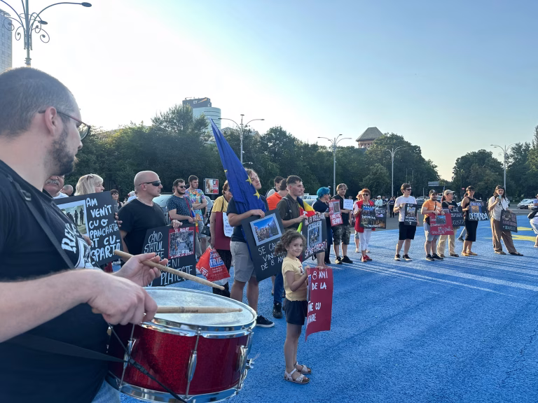 Protest în Piața Victoriei la 8 ani de la mitingul din 10 august