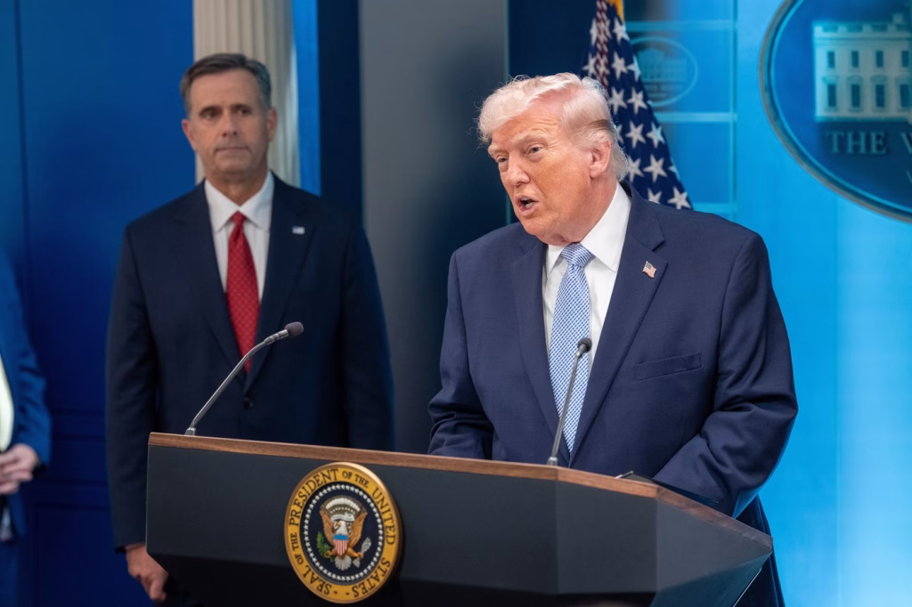 Ratcliffe a propus summit Trump-Putin-Zelenski la Moscova - Opinii