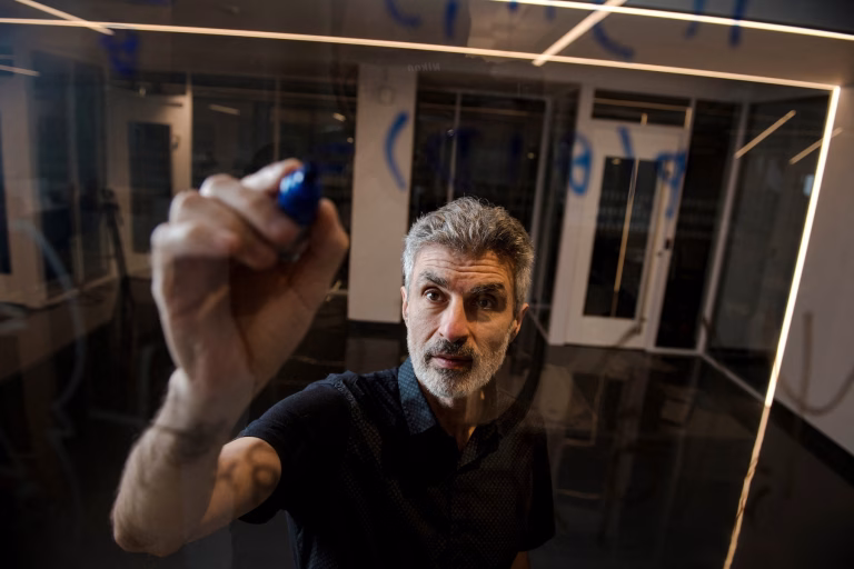 Riscurile agenților AI, tema unui text de opinie