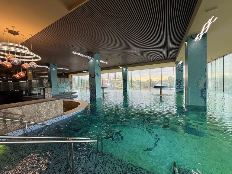 Acces nelimitat gratuit la Aquaventura pentru elevii din Sectorul 3. Înscrierile au început