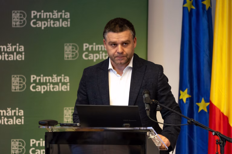 Ciucu declară că organizațiile PNL de sector nu îl ascultă