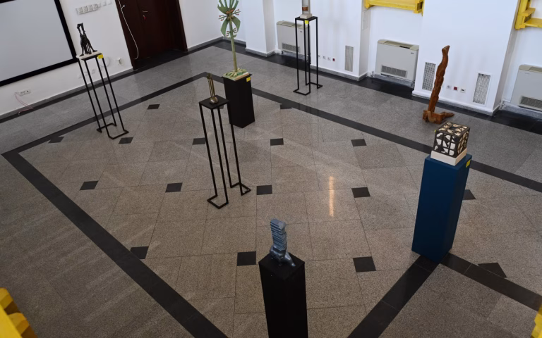 Festivalul de Poezie București ajunge în Piaţa Amzei