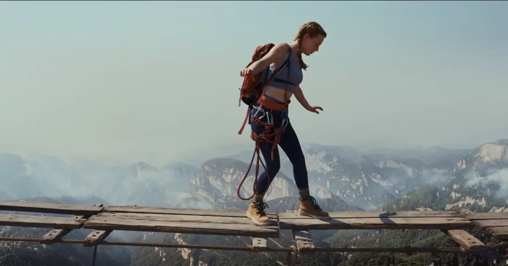 Filmul „Pericol la înălțime” a ajuns în cinematografe pe 4 septembrie - Evenimente