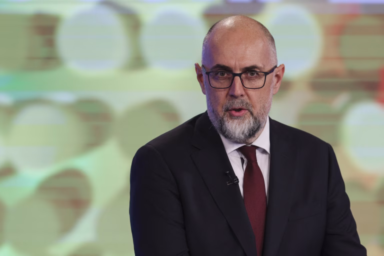 Kelemen Hunor comentează prezența senatorului Antal în avionul spre Mykonos