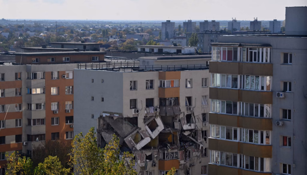 PMB anunță demolarea etajelor 6-8 ale blocului din Rahova - Bucuresti