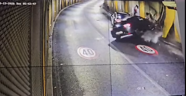 Accident în Pasajul Unirii: doi șoferi răniți marți dimineață - Bucuresti