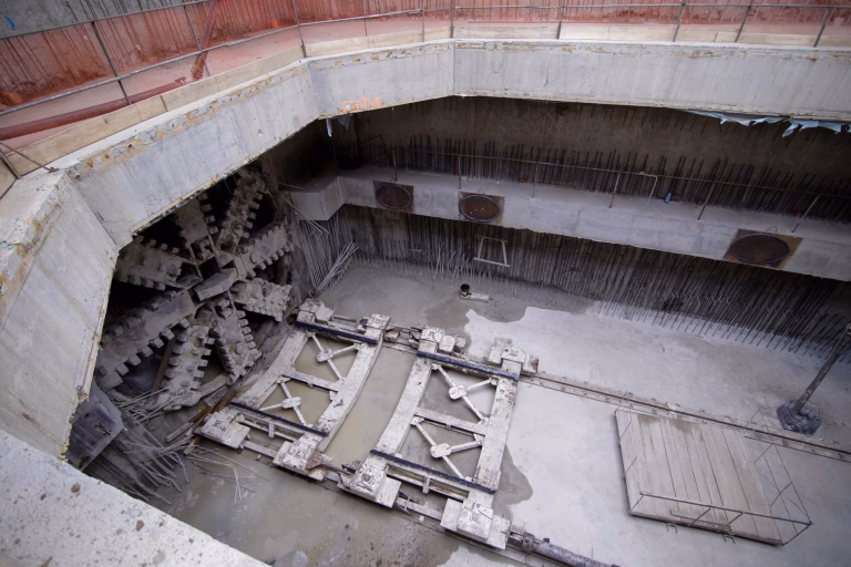 Metrorex transportă TBM-urile Magistralei 6 la stația Bruxelles