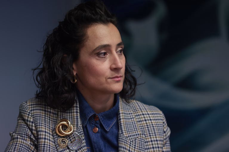 Ministrul Culturii cere reglementarea formei „ministră”