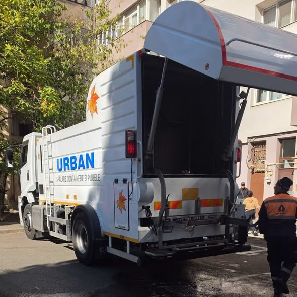 Primăria Sectorului 6 spală pubelele și ridică gratuit voluminoasele - Utile