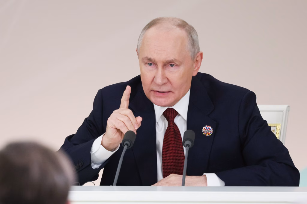 Putin afirmă că Rusia este „pregătită” de un eventual război cu Europa - Opinii