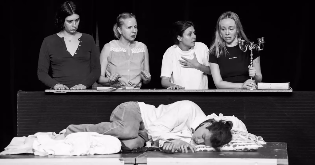 Teatrul Metropolis prezintă premiera spectacolului „Orlando” - Evenimente
