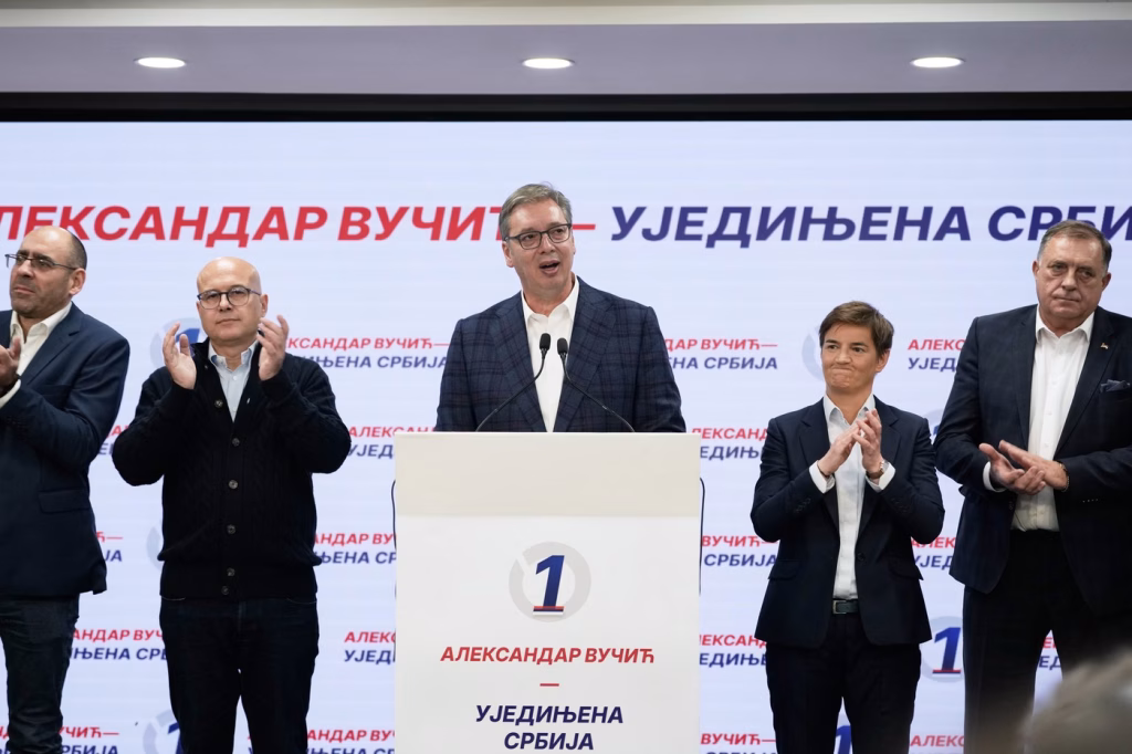 Vucic recunoaște înfrângerea în alegerile legislative din Serbia - Opinii